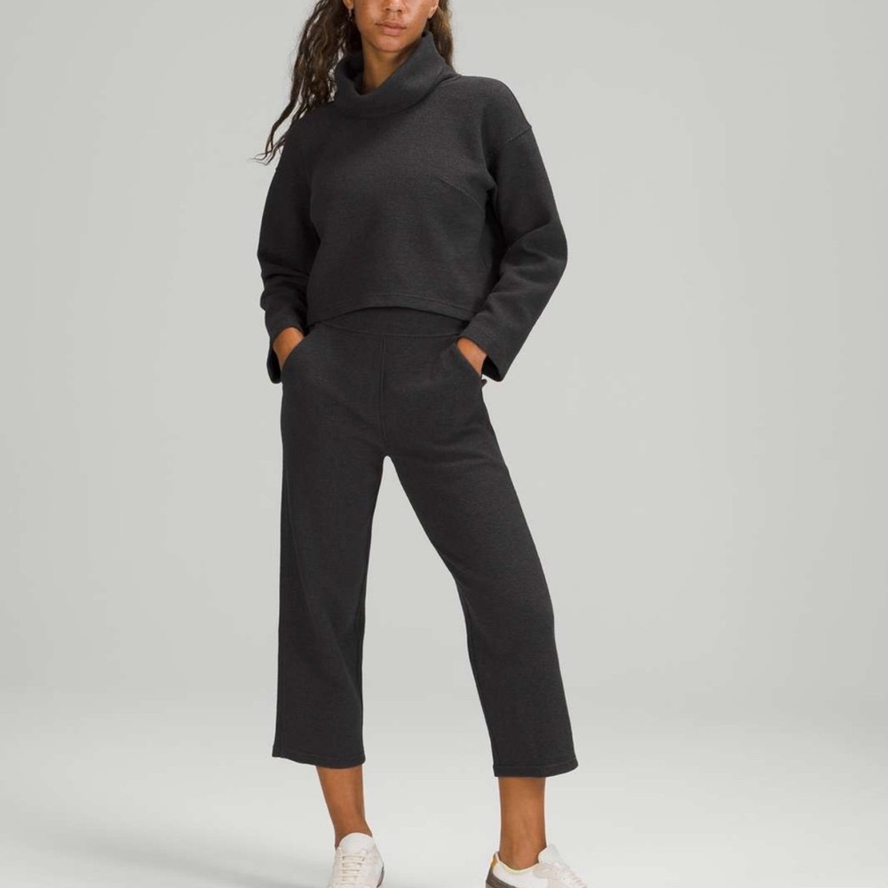 Lululemon Rubbed High Rise Straight/wide leg cropped pants sz0 pristine!pricefir